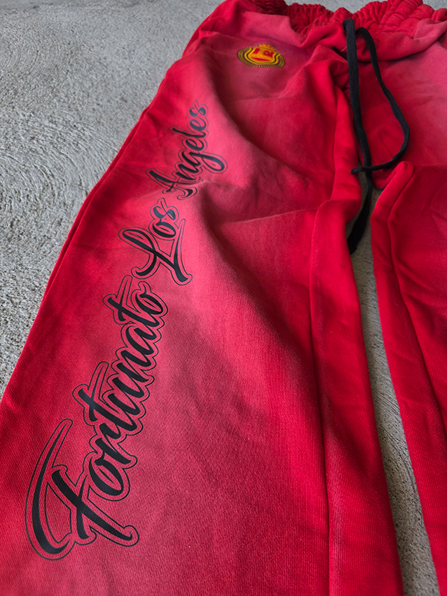 Cursive Baggy Sweatpants - Red