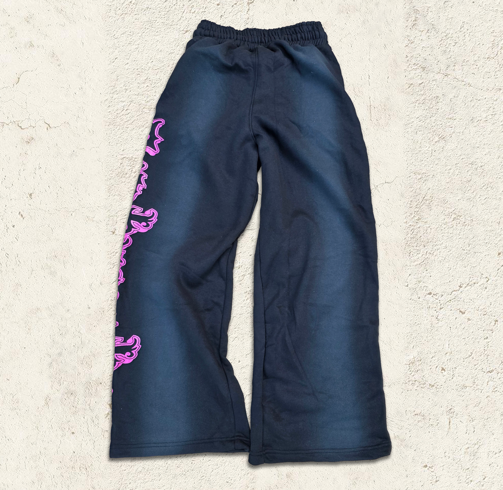 (Limited Pink Run) Graffiti Black Baggy Sweatpants