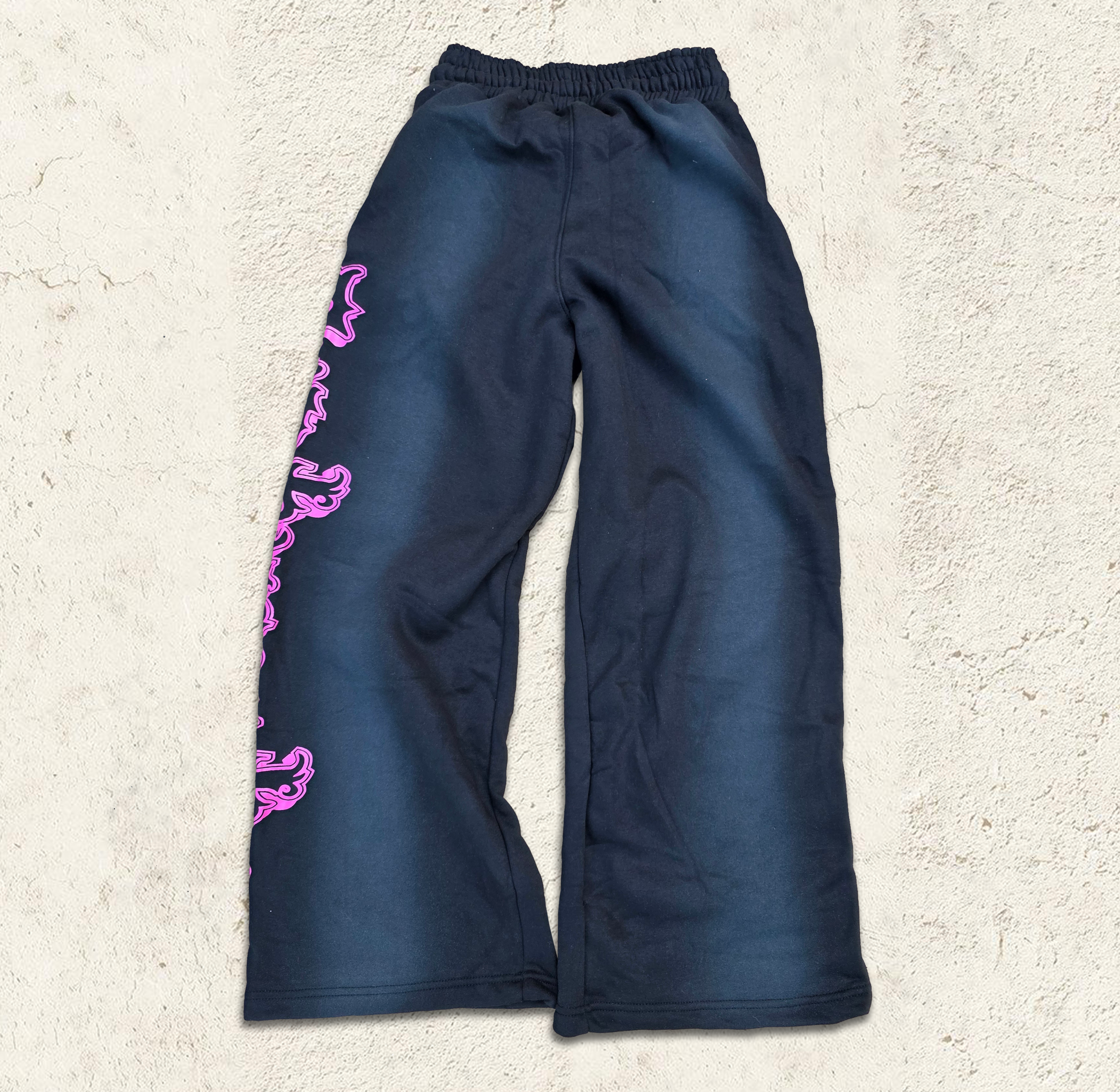 (Limited Pink Run) Graffiti Black Baggy Sweatpants